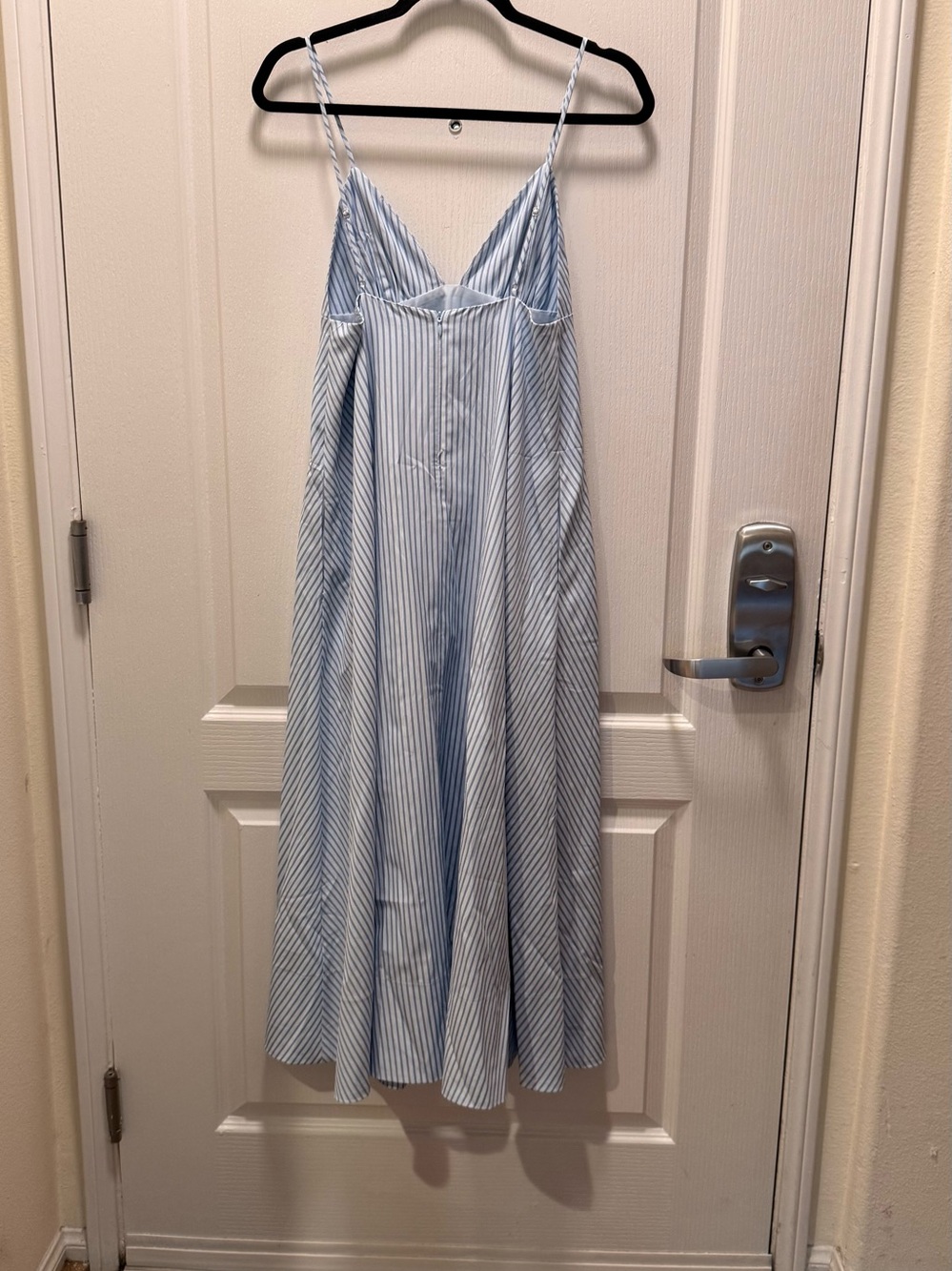 NIA Alessia Light Blue Striped Spaghetti‑Strap Midi Dress Size S NWT - Picture 3 of 5